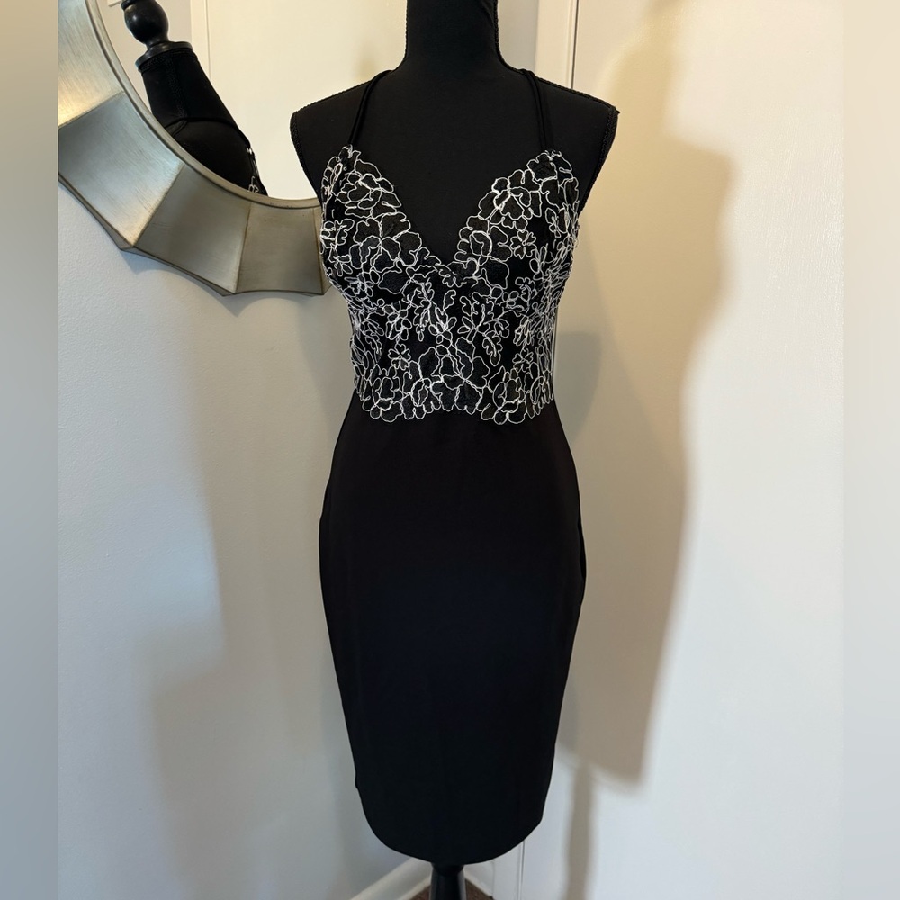 River Island Black With White Detail Dress Size 6